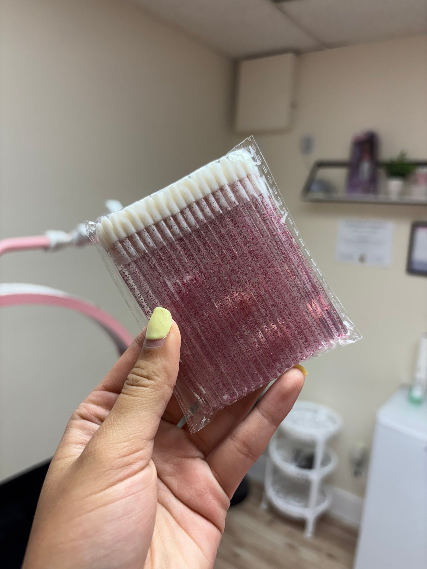 Lip Wands (Random Color)